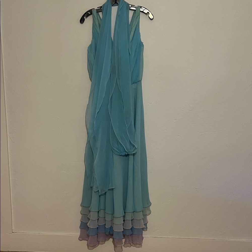 Aqua V-Neck Maxi Dress with Floral Waist Accent - Picture 4 of 11